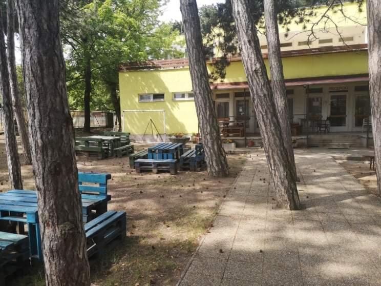 Fenyves Panzio Bed & Breakfast Siofok Exterior photo