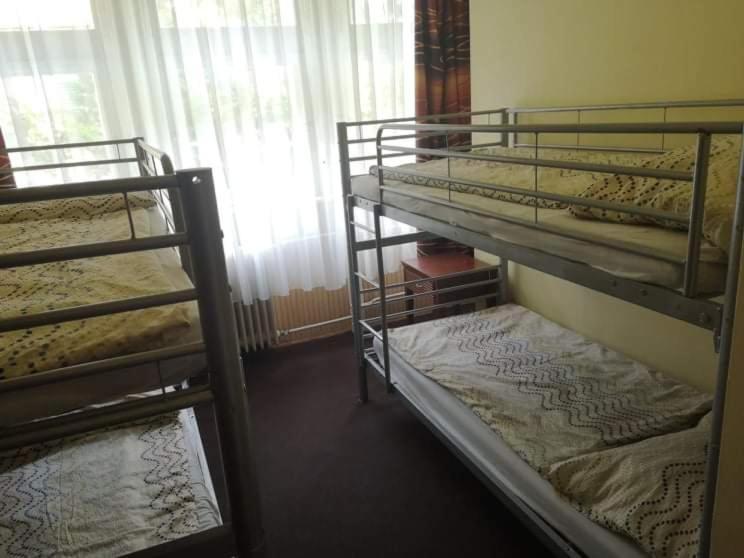 Fenyves Panzio Bed & Breakfast Siofok Exterior photo