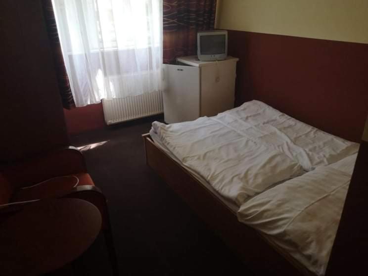 Fenyves Panzio Bed & Breakfast Siofok Exterior photo